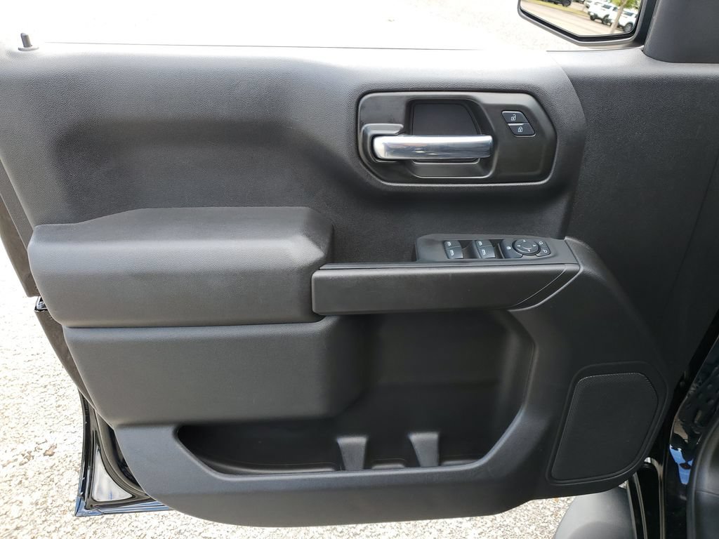 Used 2025 Chevrolet Silverado 1500 Custom AWD/4WD image 15