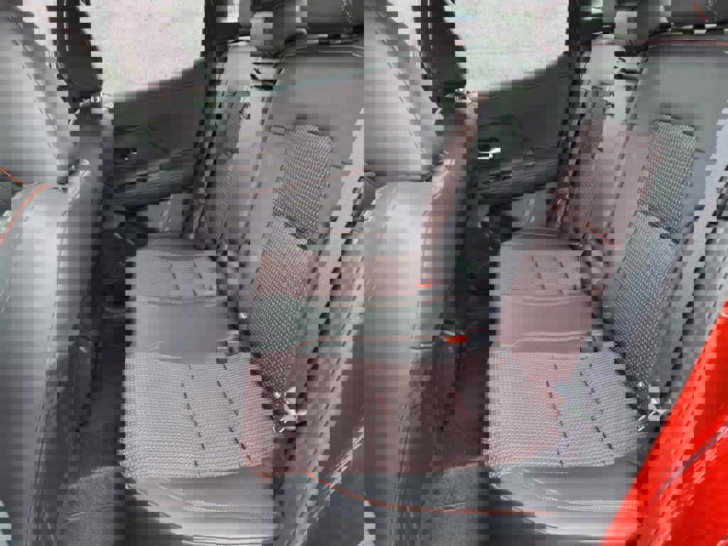 New 2025 Nissan Kicks SR image 6