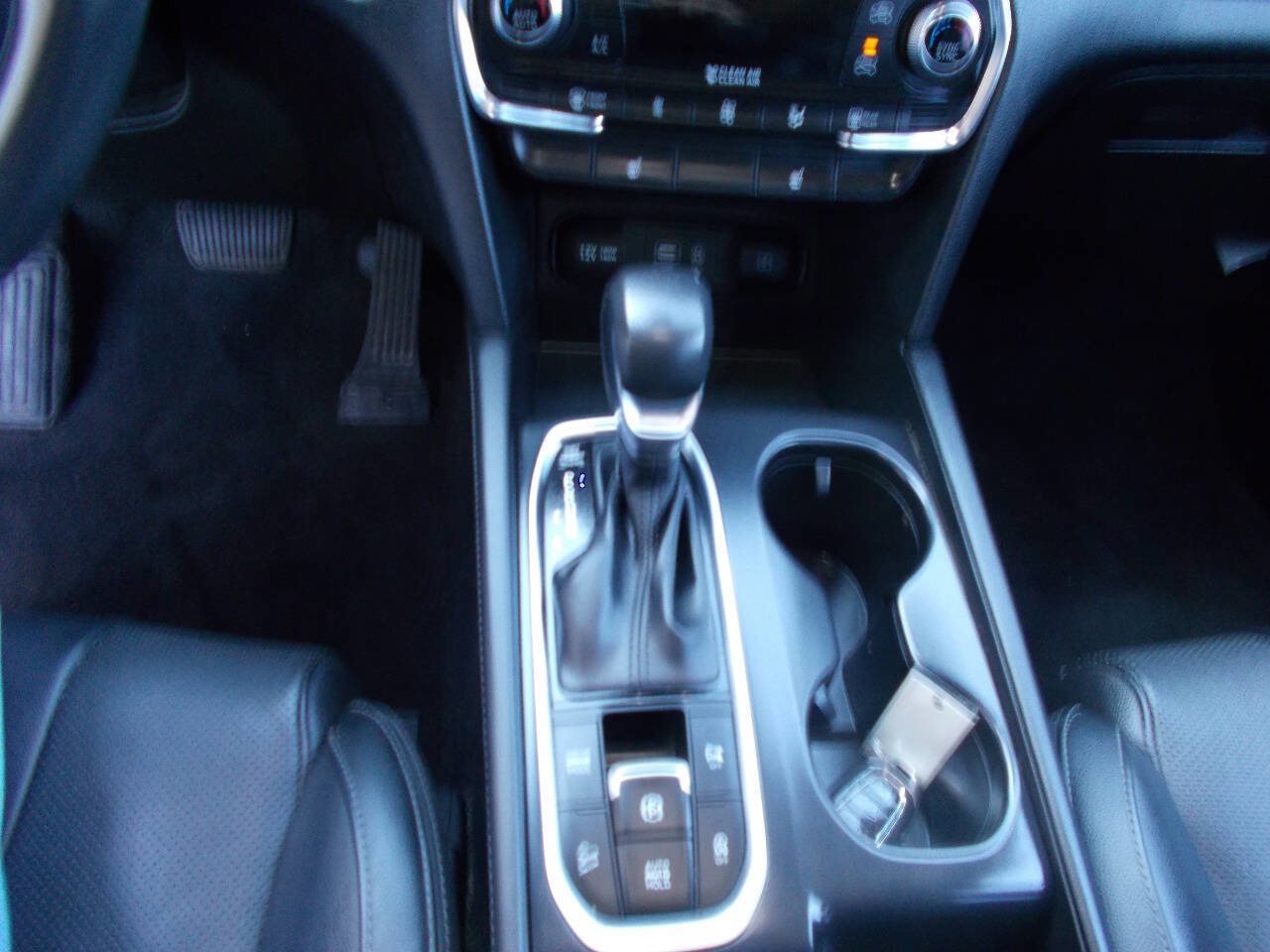 Used 2019 Hyundai Santa Fe Limited image 13