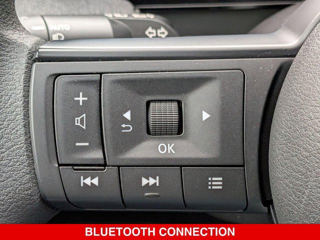 Certified 2025 Nissan Kicks SV AWD/4WD image 20