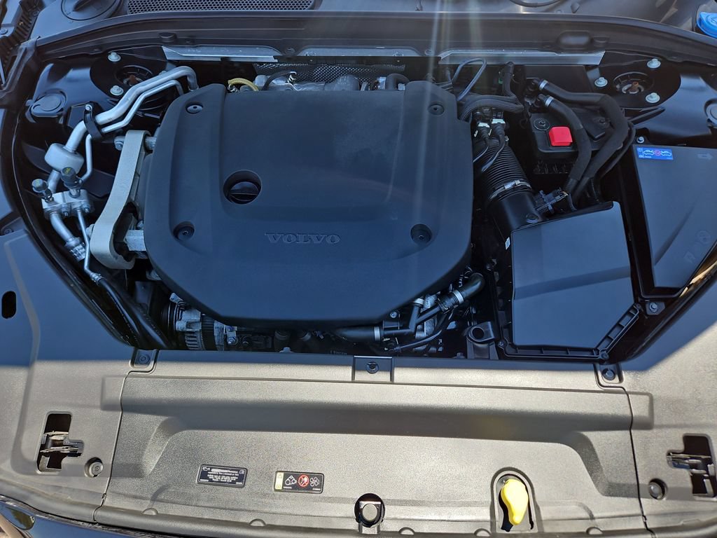 Used 2023 Volvo S90 B6 Plus AWD/4WD image 23