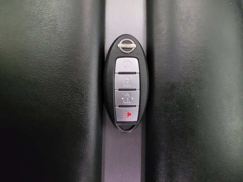 Used 2023 Nissan Murano SV image 32