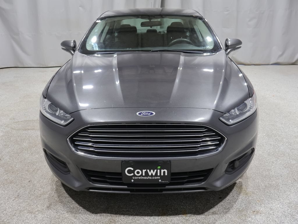 Used 2016 Ford Fusion SE FWD image 6