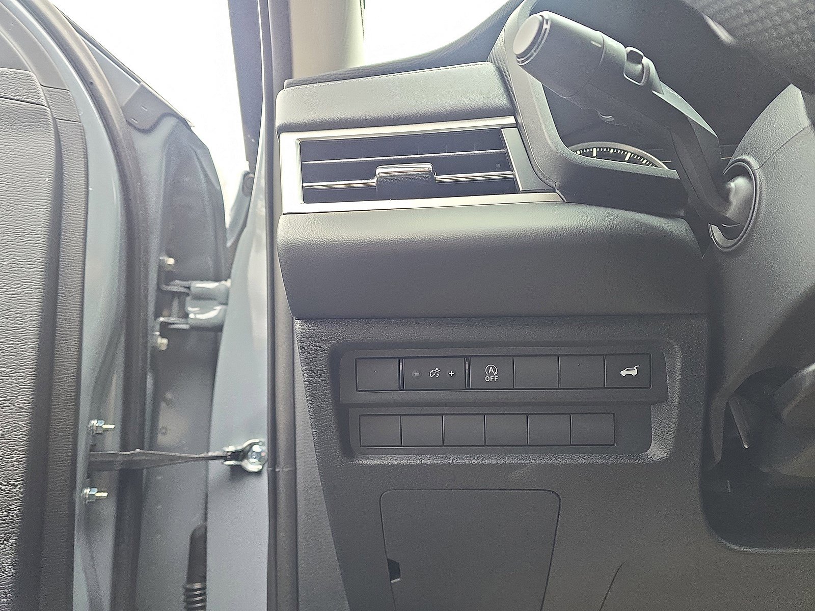 New 2026 Mitsubishi Outlander AWD image 14