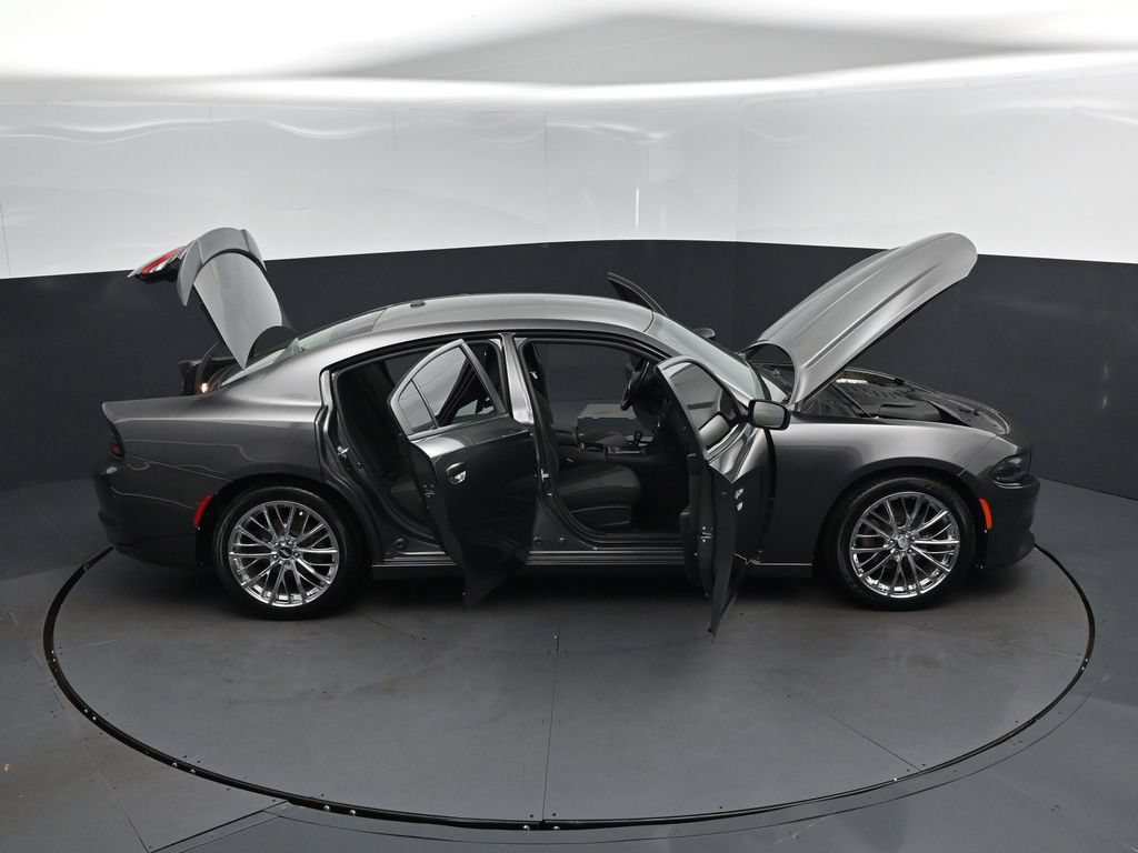 Used 2020 Dodge Charger SXT w/ Blacktop Package RWD image 50