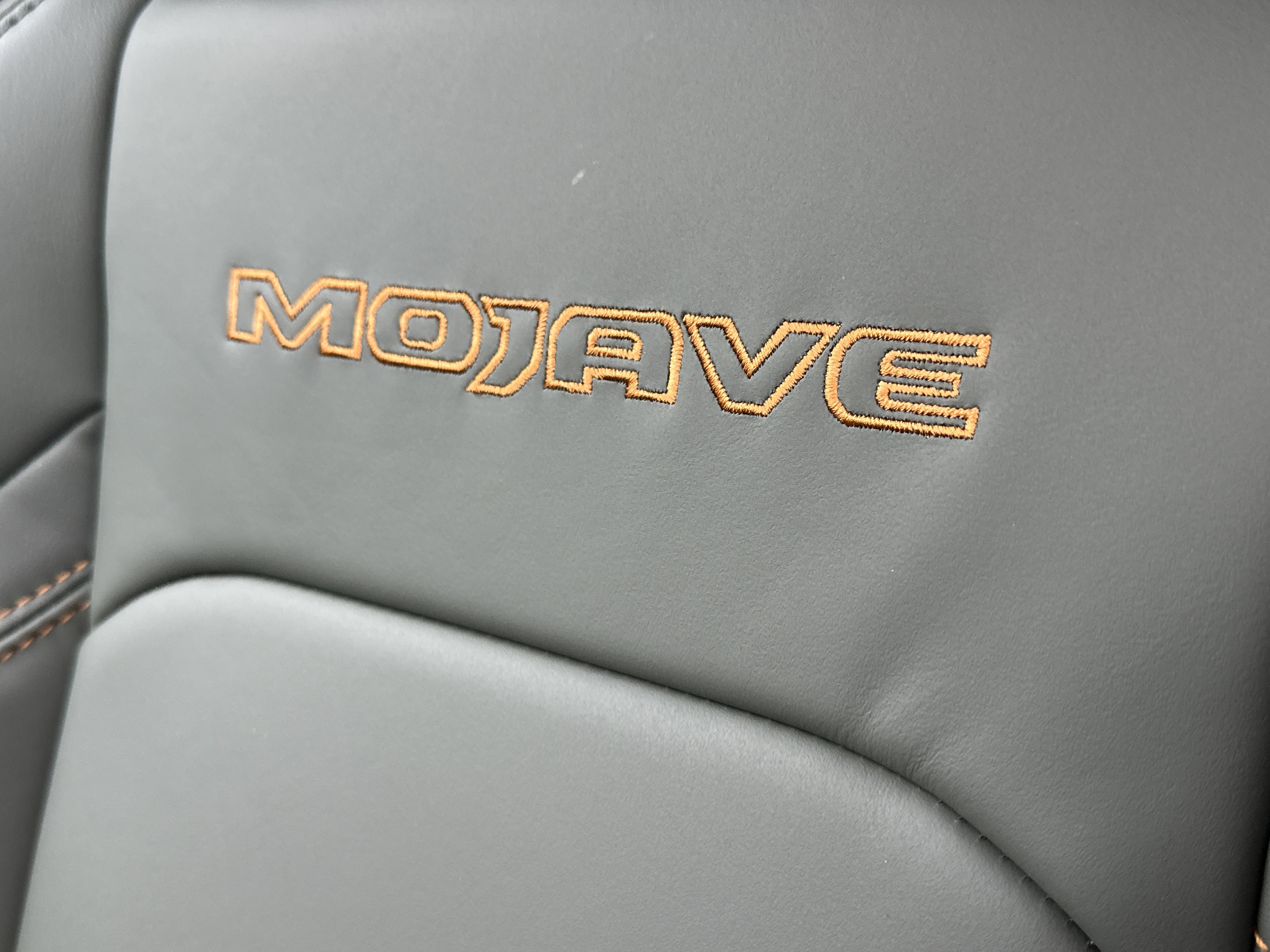 New 2026 Jeep Gladiator Mojave image 4