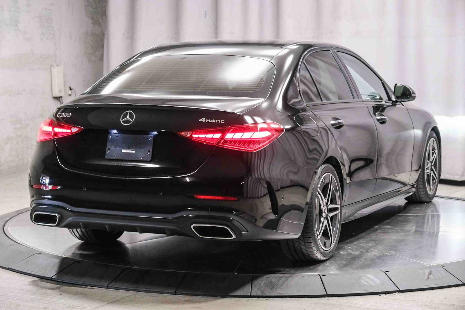 Certified 2022 Mercedes-Benz C 300 4MATIC Sedan image 5