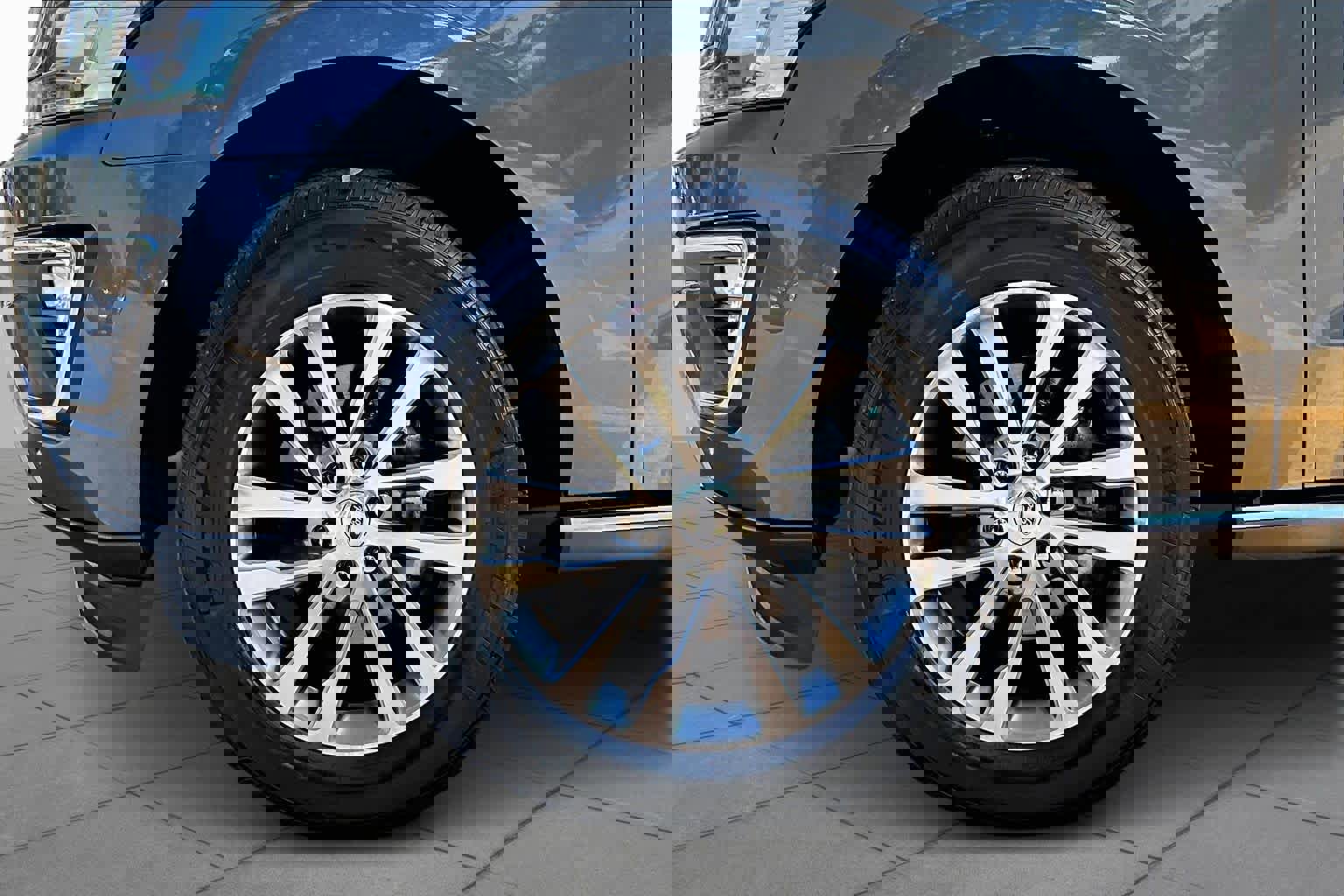 Used 2018 Ford Expedition Limited w/ Equipment Group 301A image 11