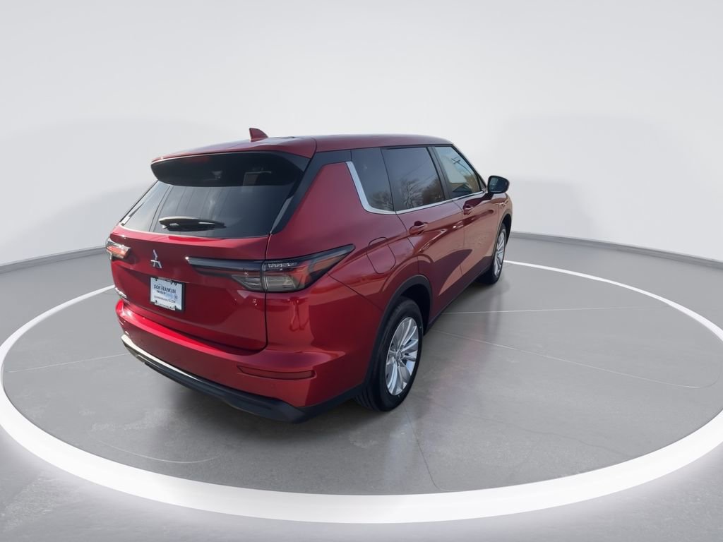 New 2026 Mitsubishi Outlander ES FWD image 8