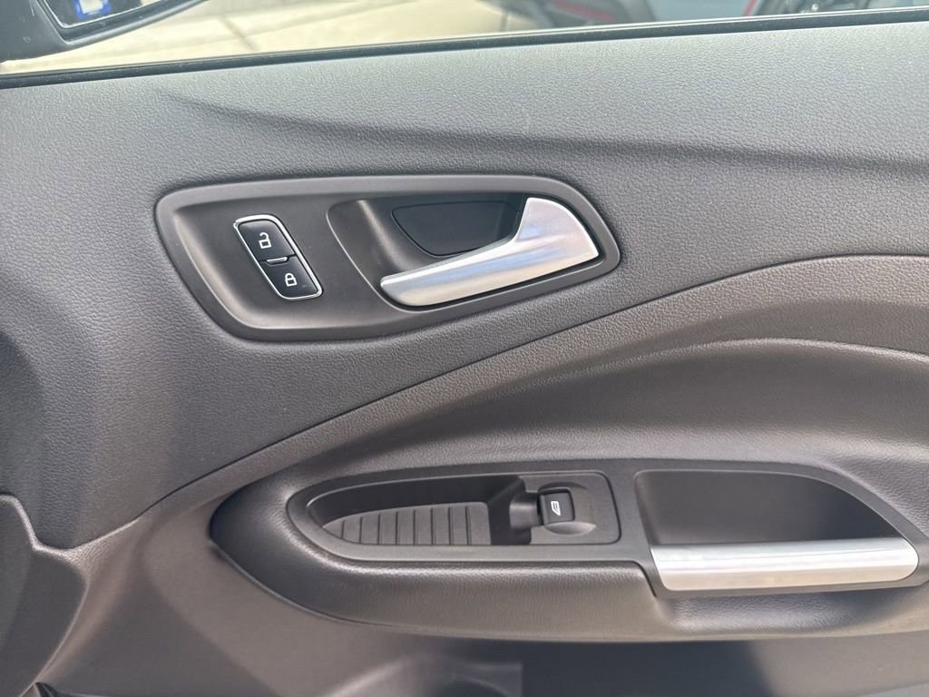 Used 2016 Ford Escape SE FWD image 26