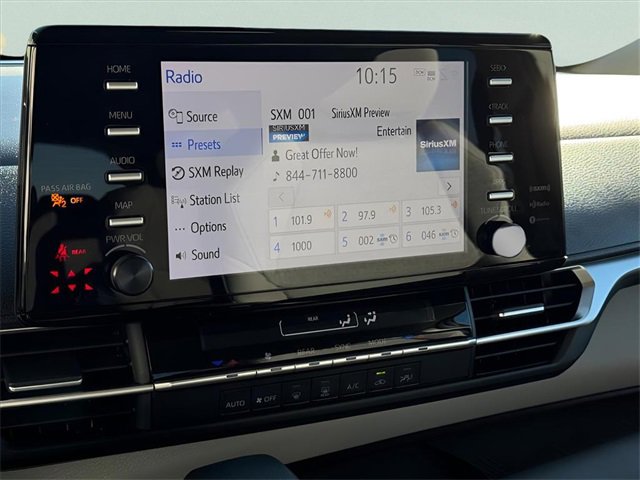 Used 2024 Toyota Sienna LE image 17