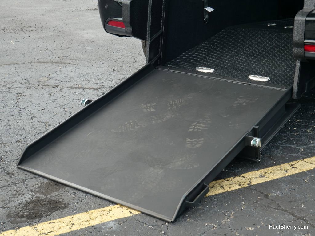 New 2025 Chrysler Voyager LX image 8