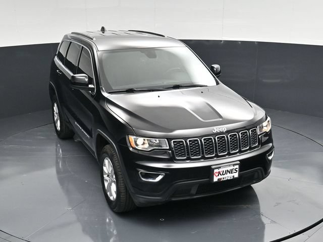 Certified 2022 Jeep Grand Cherokee Laredo E AWD/4WD image 44