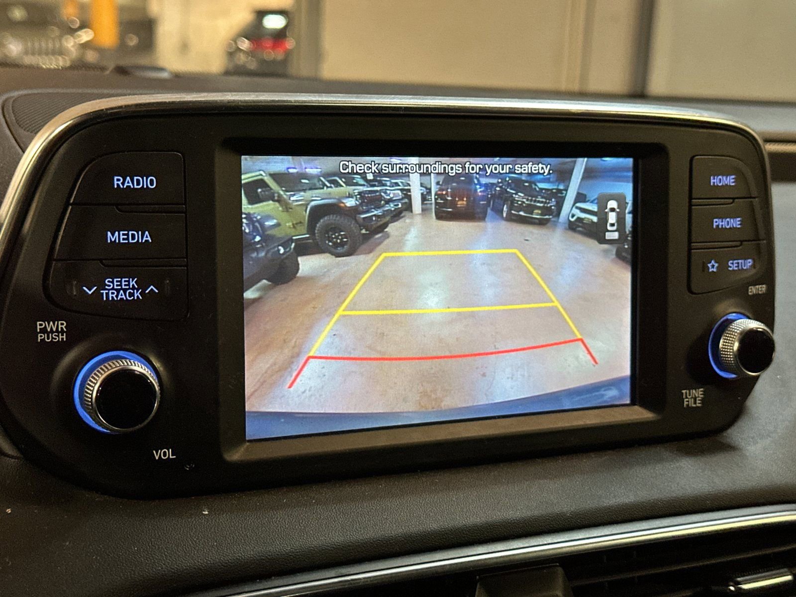 Used 2019 Hyundai Santa Fe Limited FWD image 18