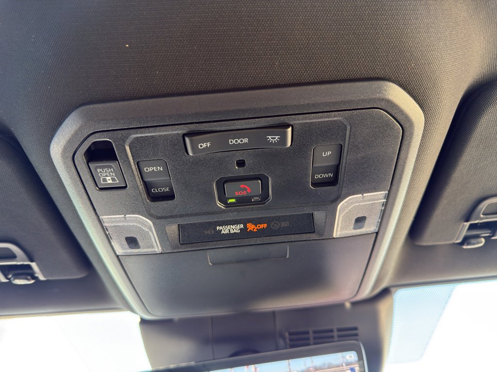Used 2024 Toyota Tacoma Limited w/ Limited Package (LT) AWD/4WD image 27