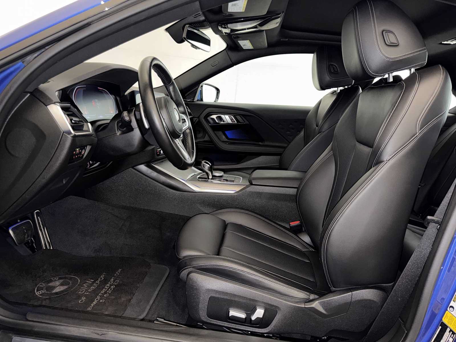 Used 2022 BMW 230i Coupe w/ Premium Package 2 RWD image 9