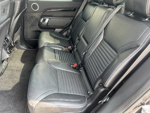 Used 2024 Land Rover Discovery S AWD/4WD image 39