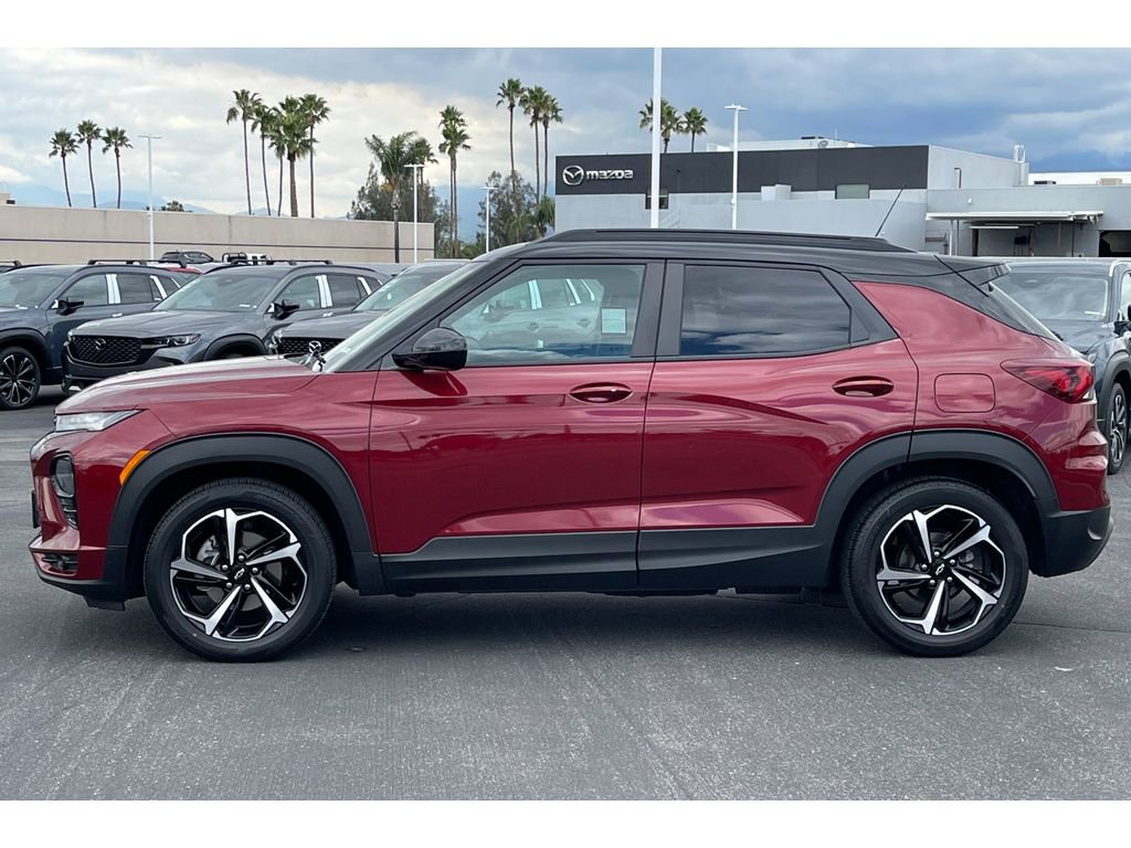 Used 2023 Chevrolet TrailBlazer RS w/ Sun and Liftgate Package FWD image 3