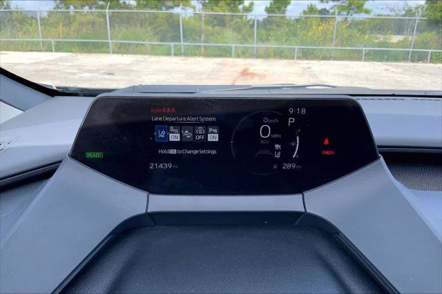 Certified 2025 Toyota Prius LE FWD image 25