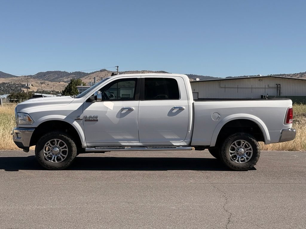 Used 2016 RAM 2500 Laramie w/ Convenience Group AWD/4WD image 3