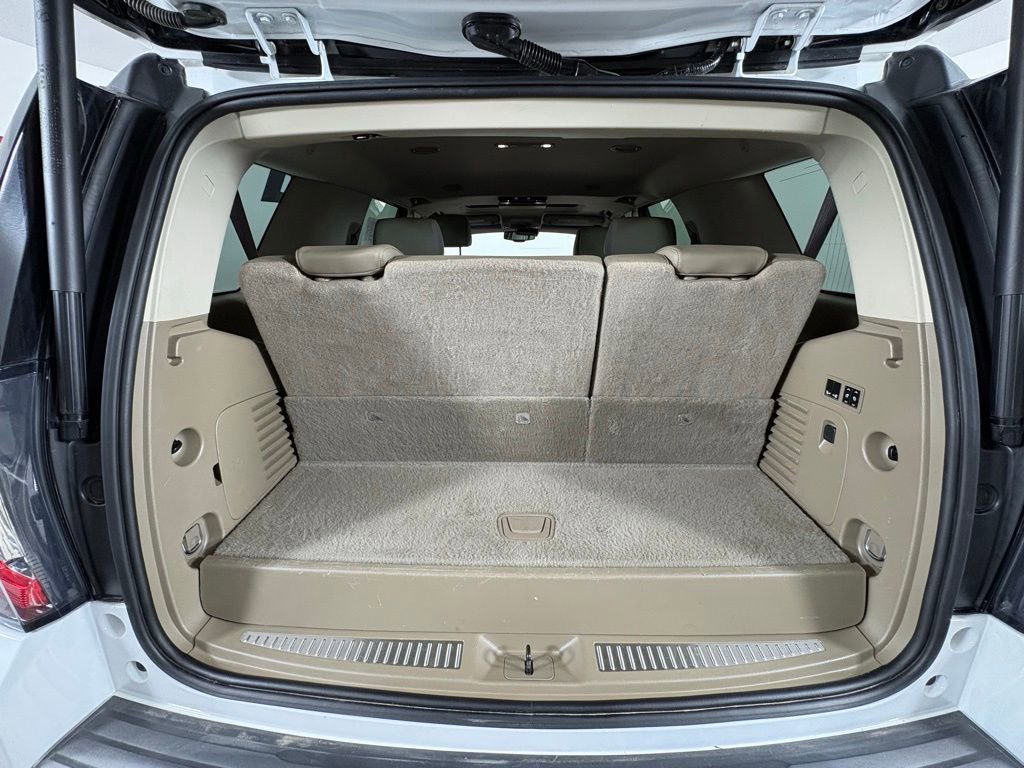 Used 2019 GMC Yukon SLT w/ Open Road Package AWD/4WD image 57