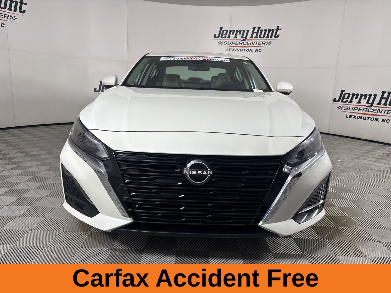 Used 2023 Nissan Altima 2.5 SL image 3