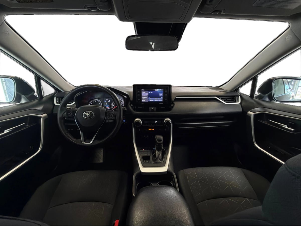 Used 2021 Toyota RAV4 XLE w/ XLE Grade Weather Package AWD/4WD image 26