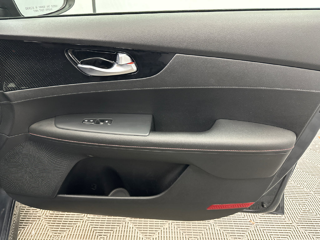 Used 2020 Kia Forte GT FWD image 14
