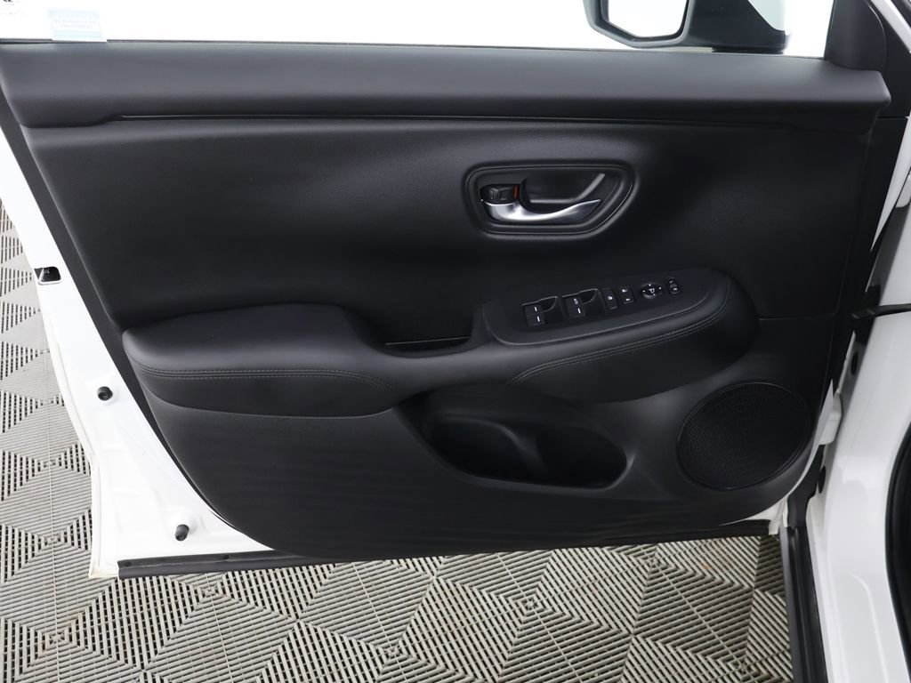 Used 2023 Honda HR-V LX image 19