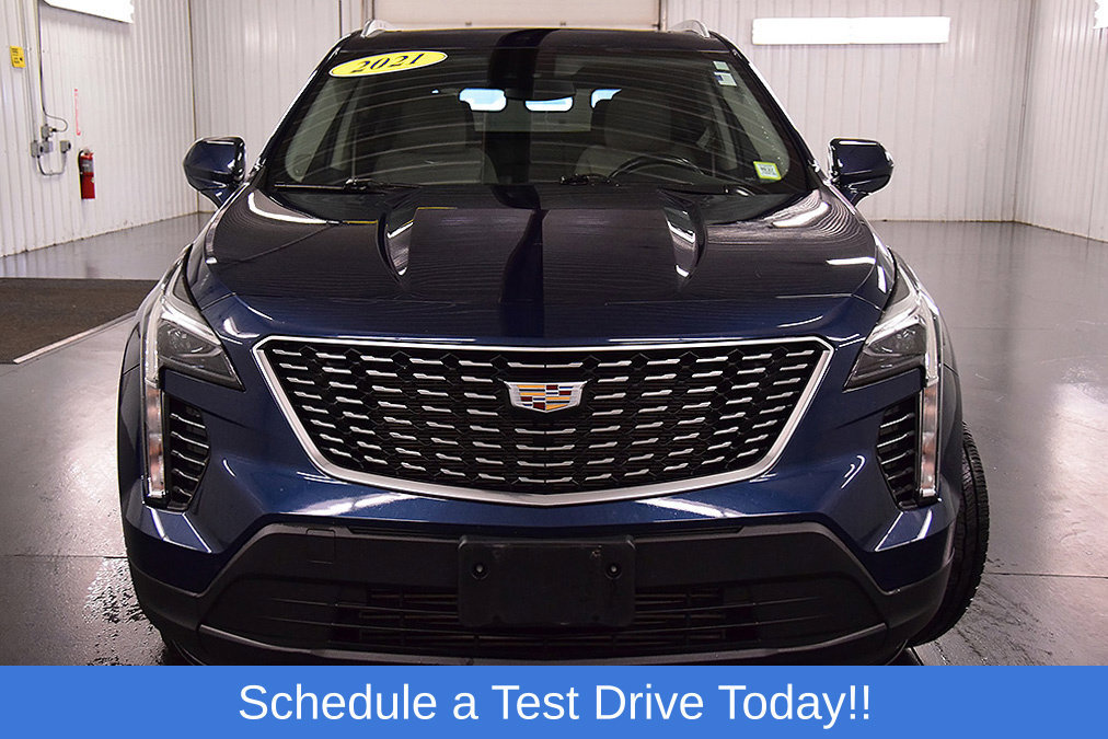 Used 2021 Cadillac XT4 Luxury w/ Cold Weather Package AWD/4WD image 2