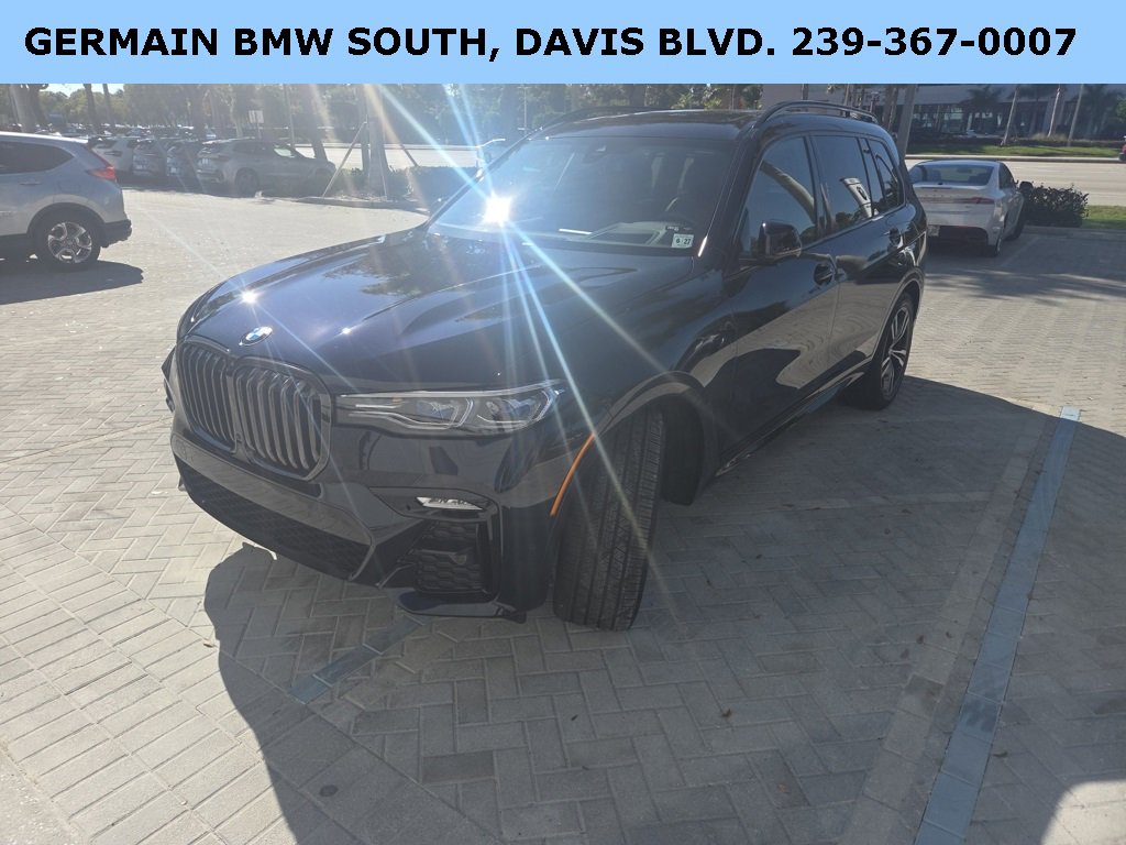 Certified 2022 BMW X7 M50i w/ Executive Package image 1