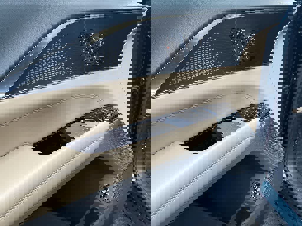 Certified 2025 Cadillac Lyriq Luxury w/ Nappa Leather Package image 15