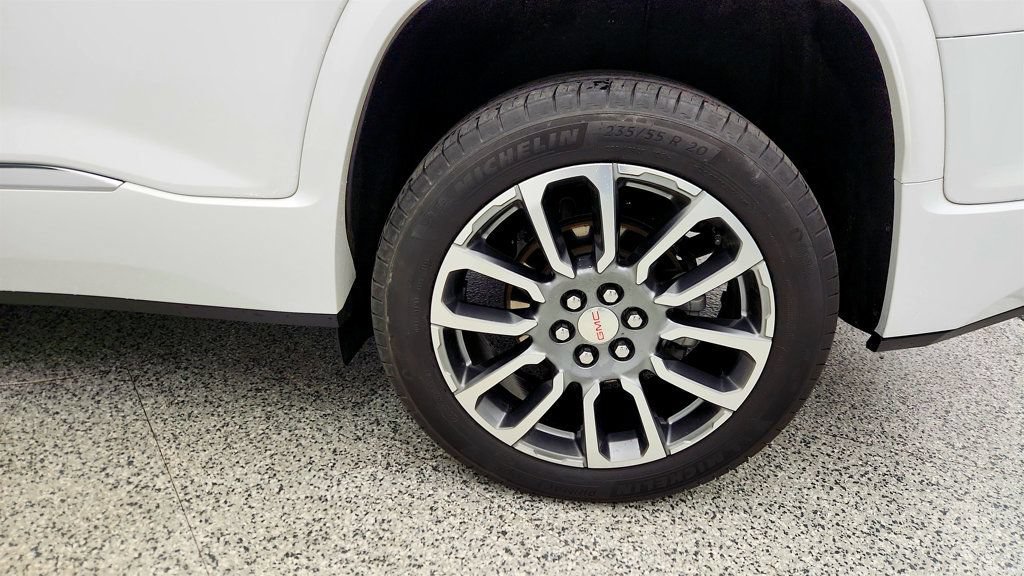 Used 2023 GMC Acadia Denali AWD/4WD image 9