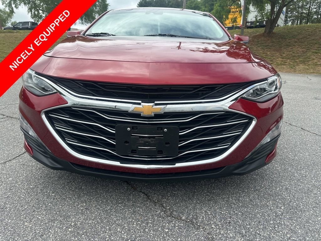 Used 2024 Chevrolet Malibu LT FWD image 2
