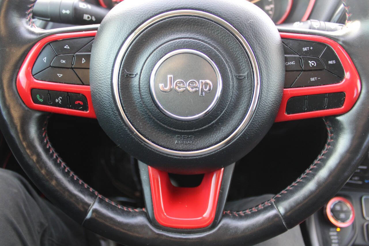 Used 2018 Jeep Compass Trailhawk w/ Leather Interior Group image 15