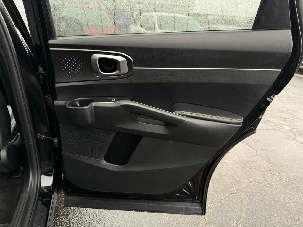 Certified 2024 Kia Sorento S image 19