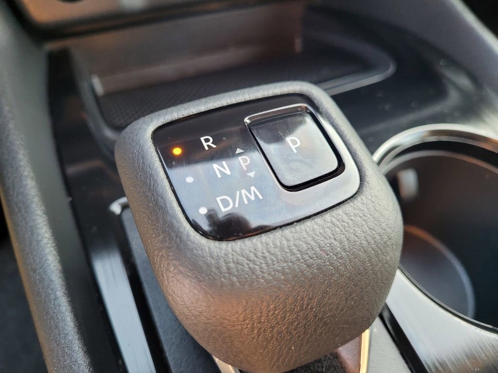 Used 2024 Nissan Rogue SV image 21