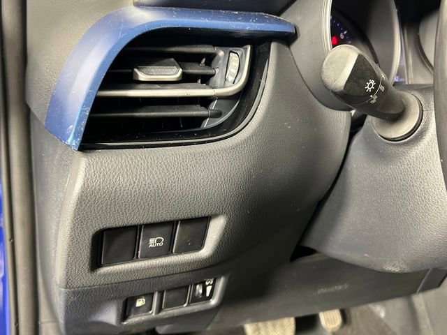 Used 2019 Toyota C-HR XLE image 22