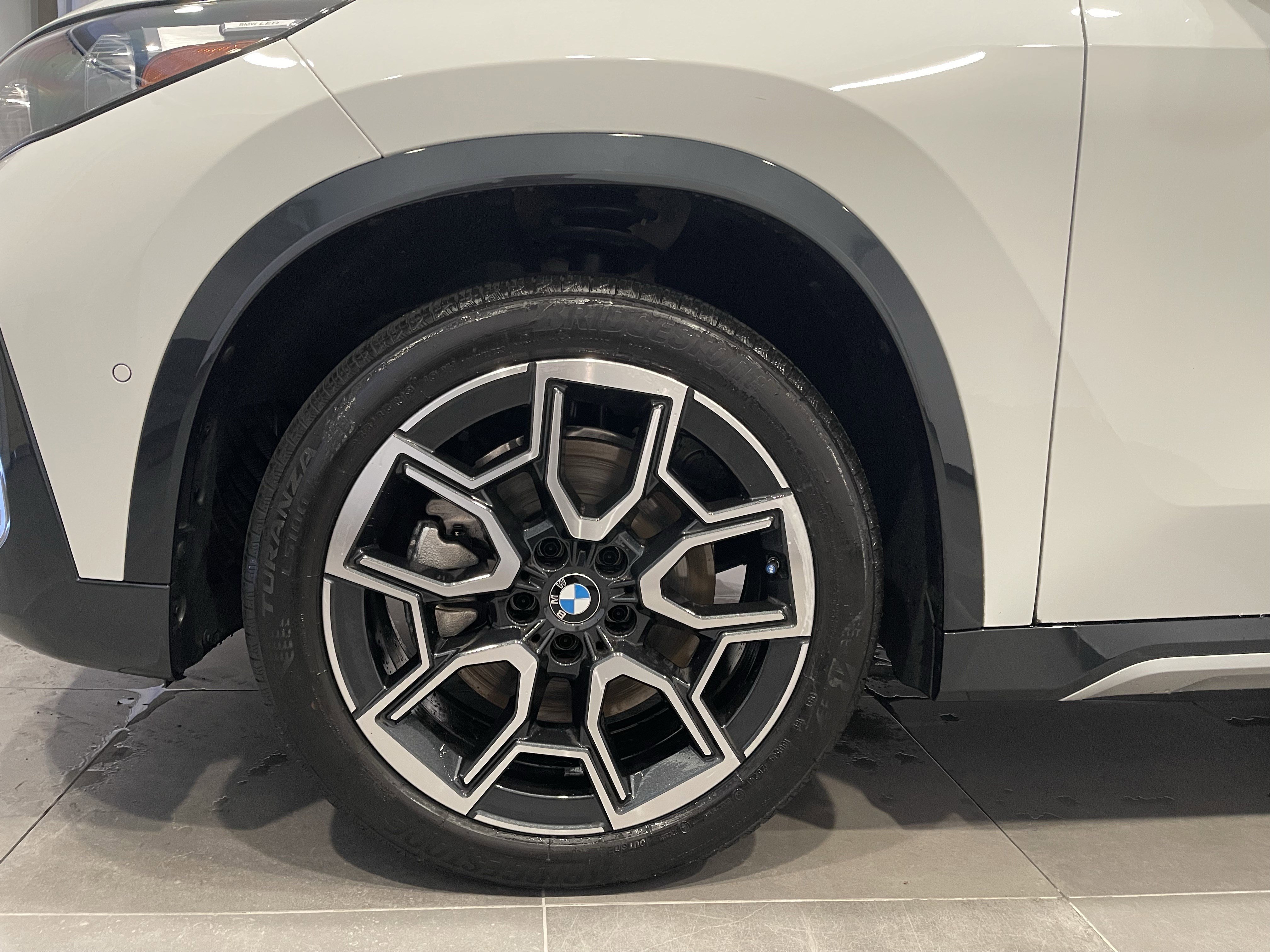 Used 2025 BMW X1 xDrive28i w/ Convenience Package image 7