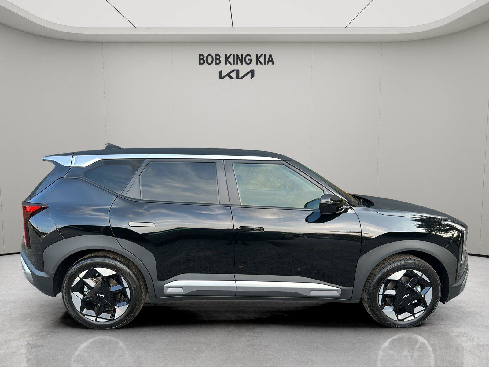 New 2027 Kia Seltos S FWD image 6