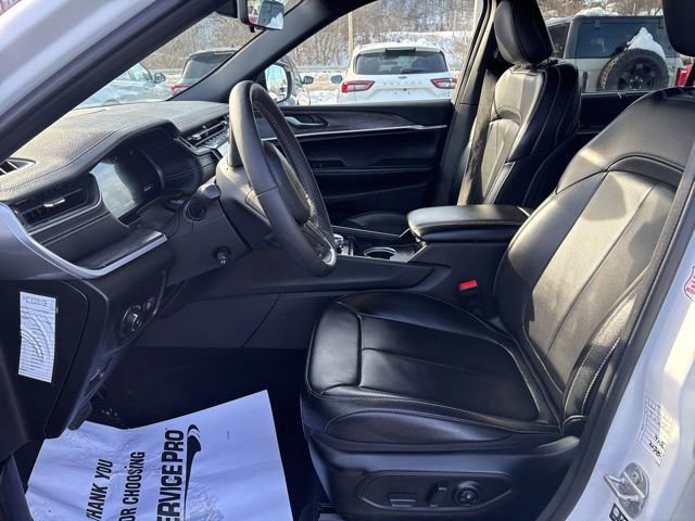 Used 2024 Jeep Grand Cherokee L Limited w/ Luxury Tech Group II image 8