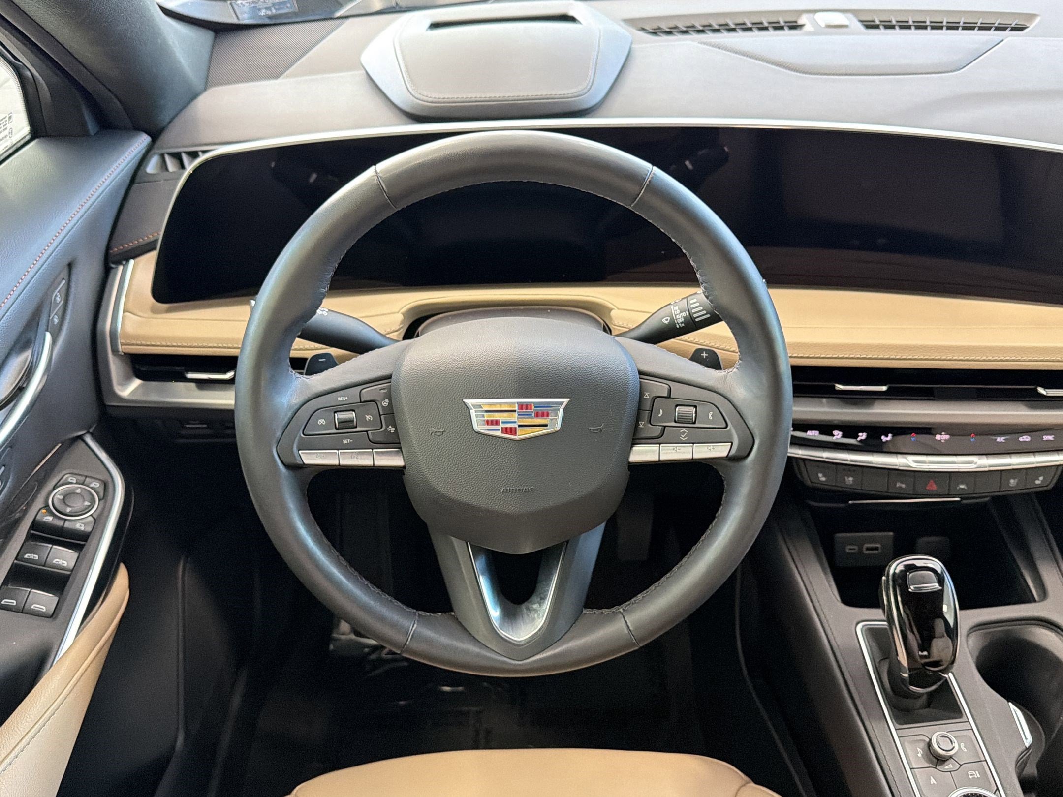 Used 2024 Cadillac XT4 Premium Luxury w/ Technology Package FWD image 22