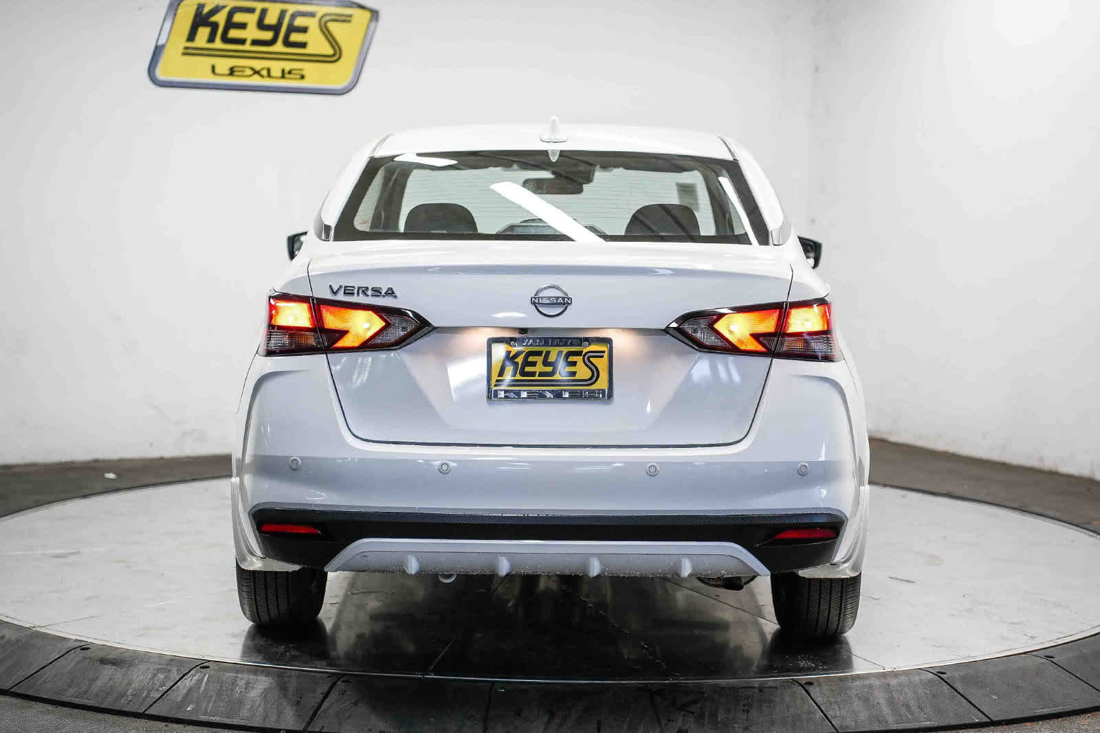 Used 2025 Nissan Versa SV w/ Trunk Package FWD image 3