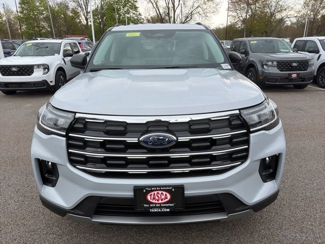 New 2026 Ford Explorer Active AWD/4WD image 4