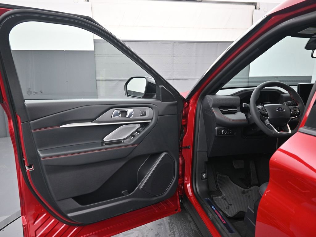 New 2026 Ford Explorer ST w/ Sun And Sound Package image 8