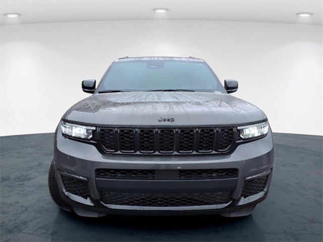 New 2025 Jeep Grand Cherokee L Limited image 4