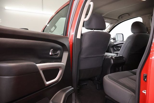 Used 2024 Nissan Titan SV w/ SV Convenience Package AWD/4WD image 27