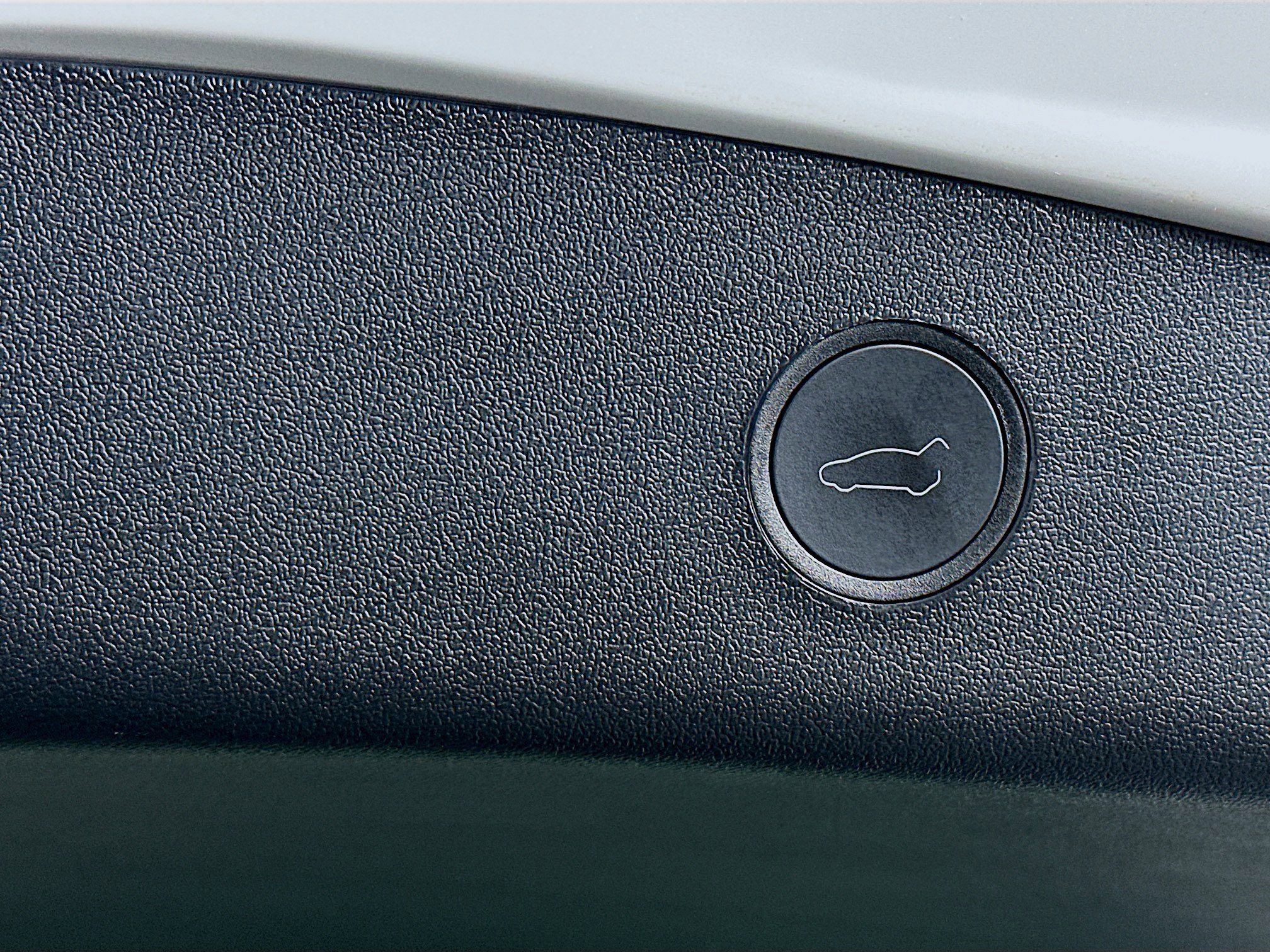 Used 2023 Tesla Model 3 Standard Range image 27