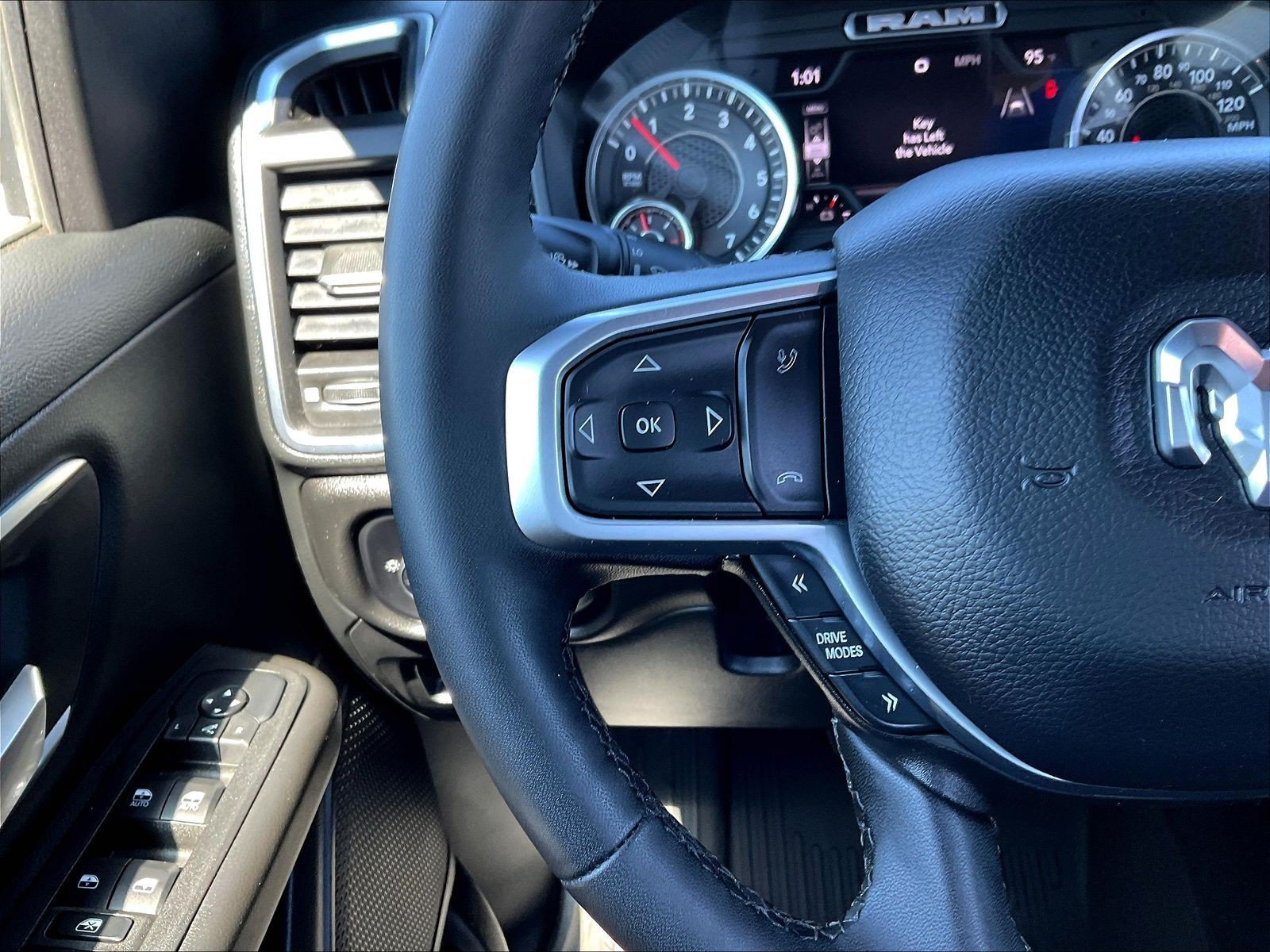 Used 2025 RAM 1500 Big Horn AWD/4WD image 14