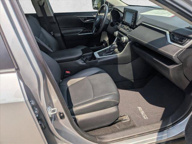 Used 2020 Toyota RAV4 XLE Premium FWD image 18